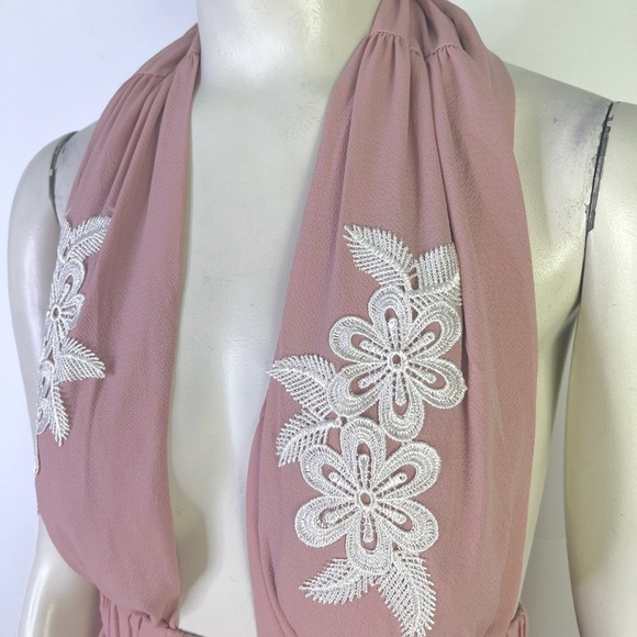 PINK ROMPER PLUNGING NECK PINK BARBIE BLUSH ROMPERS ELASTIC WAISTBAND MEDIUM - Picture 6 of 9